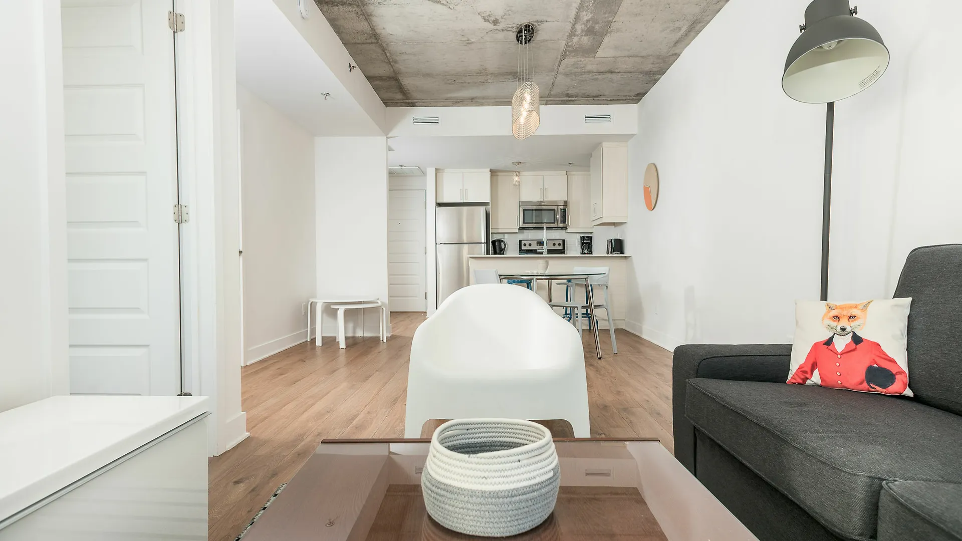 Posh 1Br In Festival Quarter By Sonder Apartment Montreal