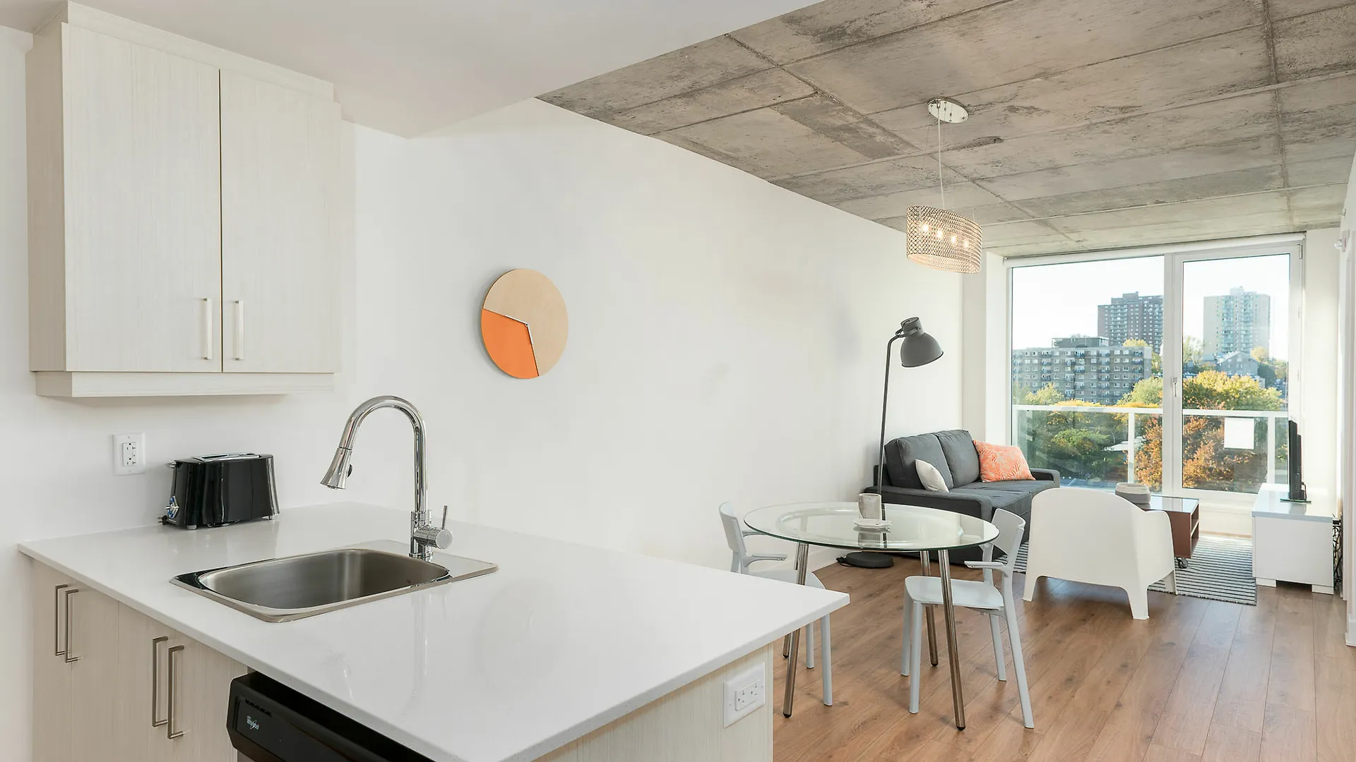 Posh 1Br In Festival Quarter By Sonder Apartment Montreal 0*,
