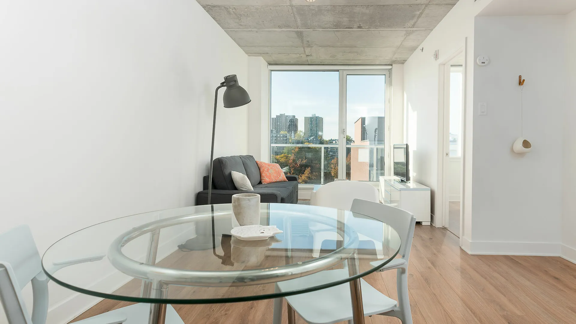 Posh 1Br In Festival Quarter By Sonder Apartment Montreal Canada